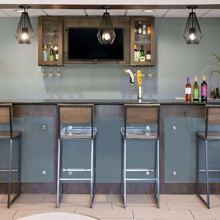 La Quinta By Wyndham Lagrange / I-85 Hotel Bagian luar foto