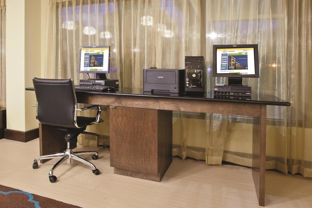 La Quinta By Wyndham Lagrange / I-85 Hotel Bagian luar foto