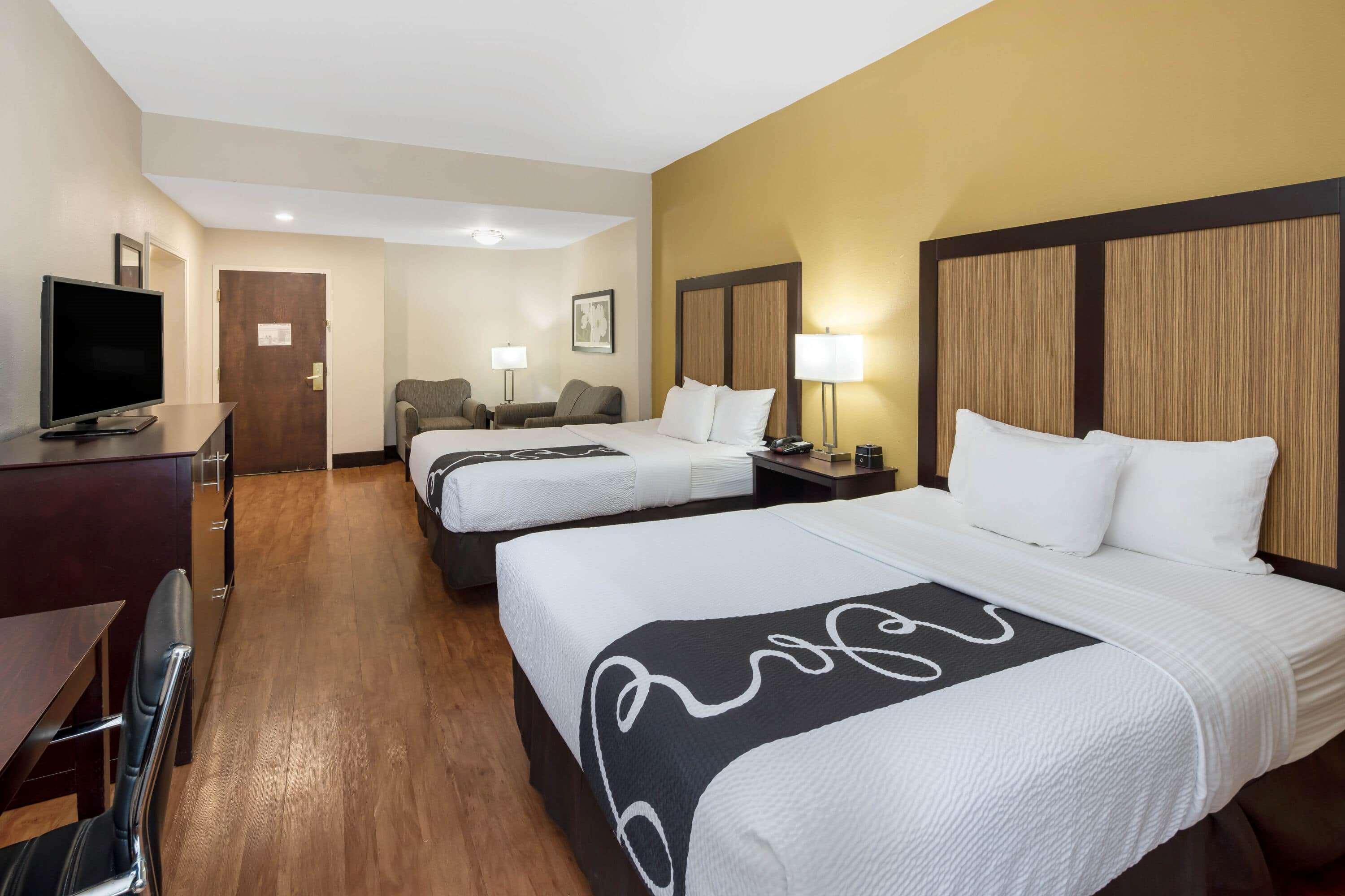 La Quinta By Wyndham Lagrange / I-85 Hotel Bagian luar foto