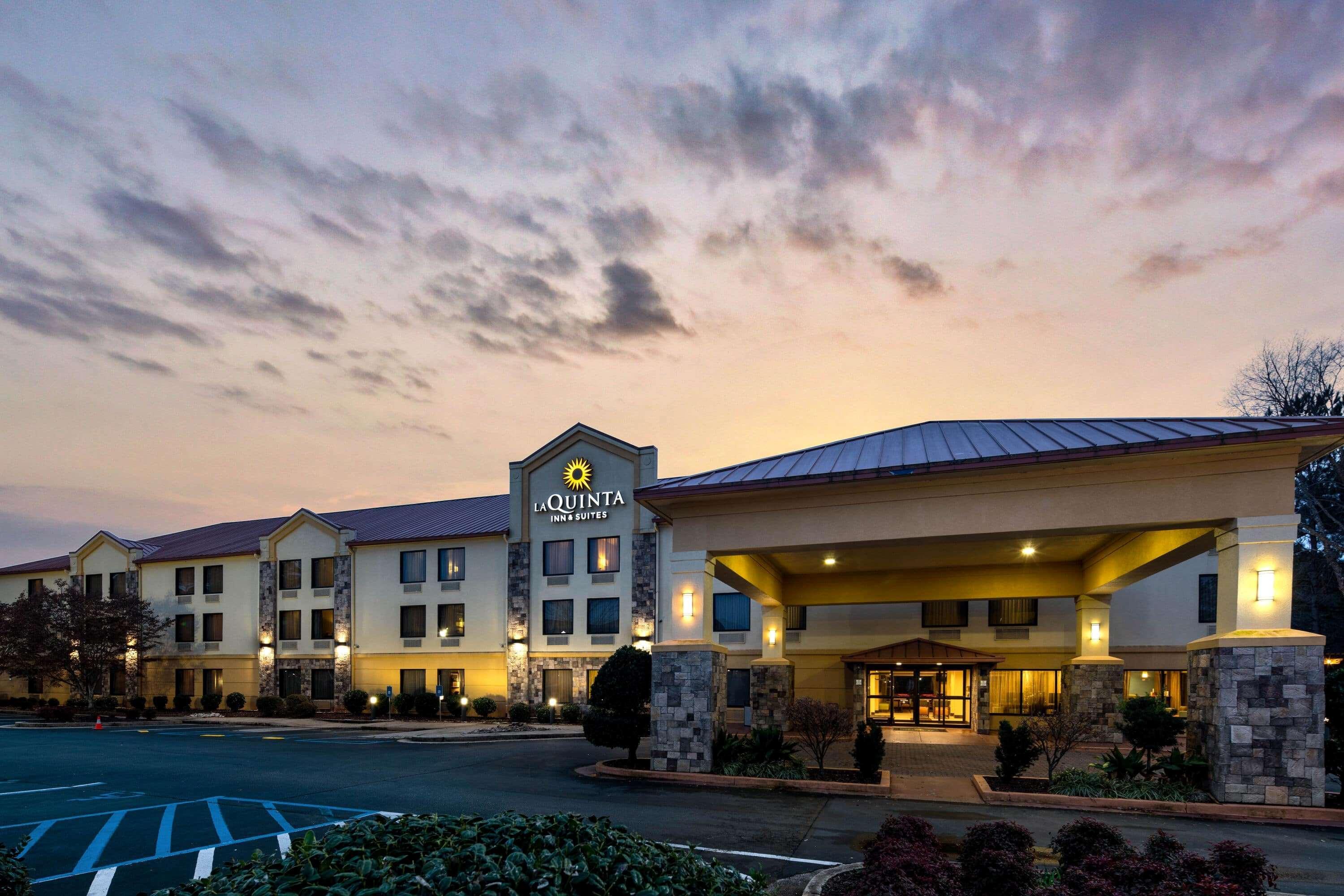 La Quinta By Wyndham Lagrange / I-85 Hotel Bagian luar foto