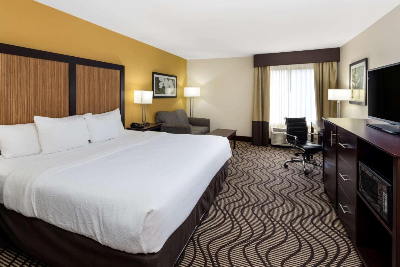 La Quinta By Wyndham Lagrange / I-85 Hotel Bagian luar foto